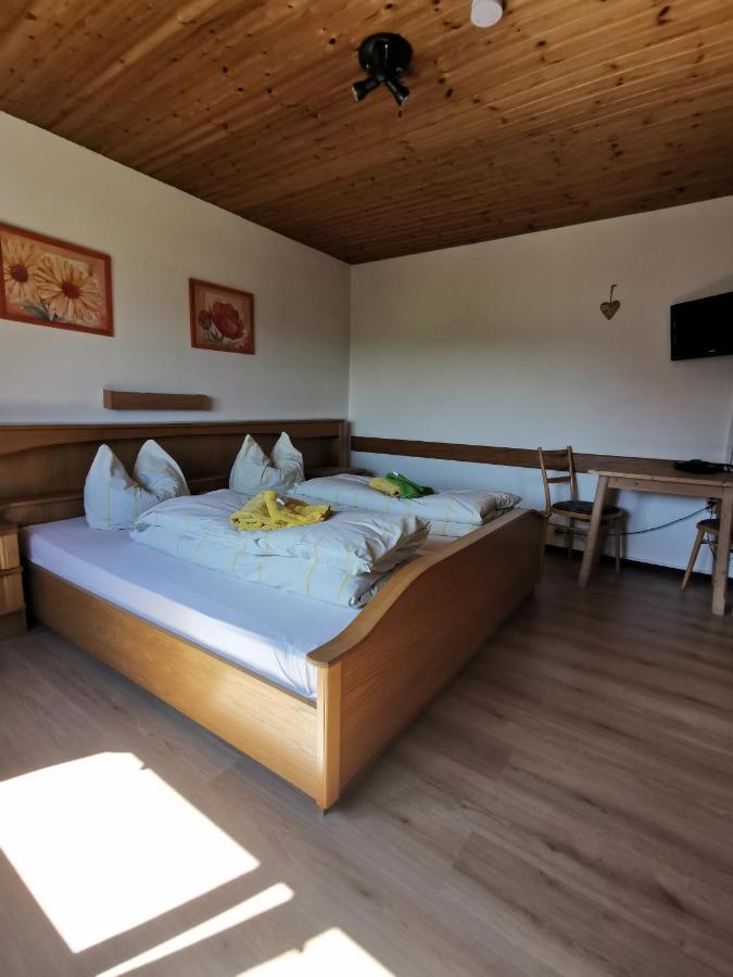 Hotel Garni Austermayer Traunreut Ngoại thất bức ảnh