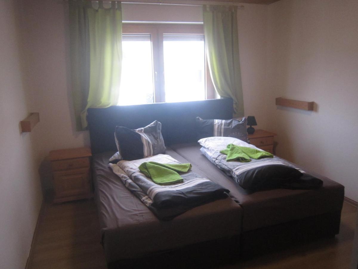 Hotel Garni Austermayer Traunreut Ngoại thất bức ảnh